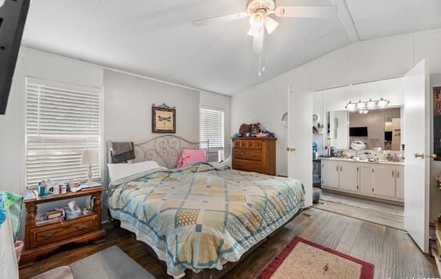 3-bedroom rental at 23805 Hackberry Point in San Antonio, TX — photo 2