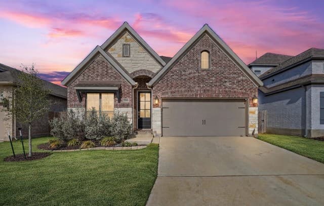 3-bedroom rental at 9923 Heeler Hand in San Antonio, TX — photo 1