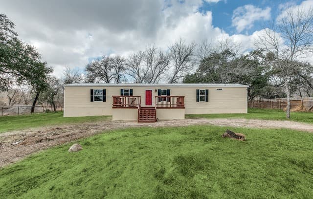 3-bedroom rental at 23403 Hickory Pass in San Antonio, TX — photo 1