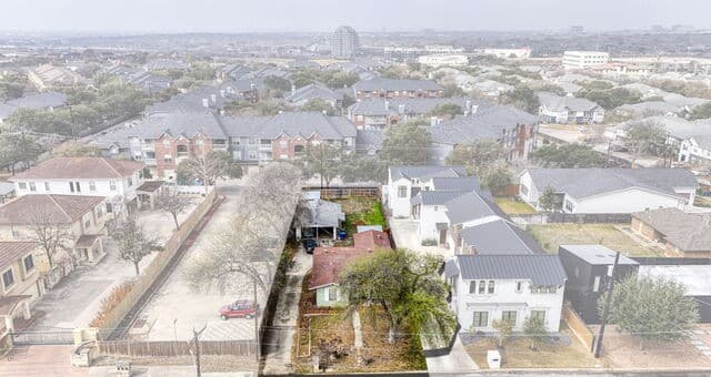 3-bedroom rental at 363 Everest in San Antonio, TX — photo 3