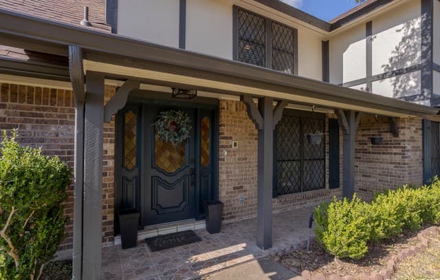 5-bedroom rental at 28417 Royal Ascot in Fair Oaks Ranch, TX — photo 3