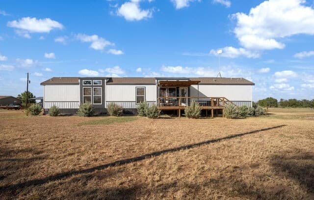3-bedroom rental at 149 Pr 4777 in Castroville, TX — photo 2