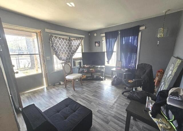 2-bedroom rental at 403 N San Felipe in San Antonio, TX — photo 4