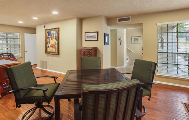 3-bedroom rental at 7711 Callaghan Unit 802 in San Antonio, TX — photo 4