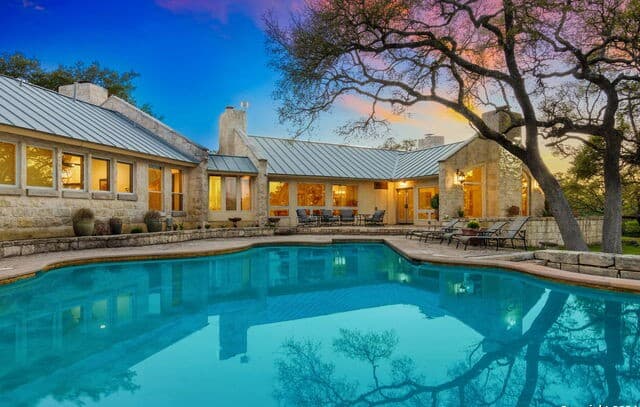 4-bedroom rental at 222 State Highway 46 E in Boerne, TX — photo 3