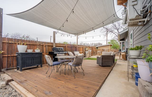 Home for sale at 1022 Linden in San Antonio, TX — photo 4
