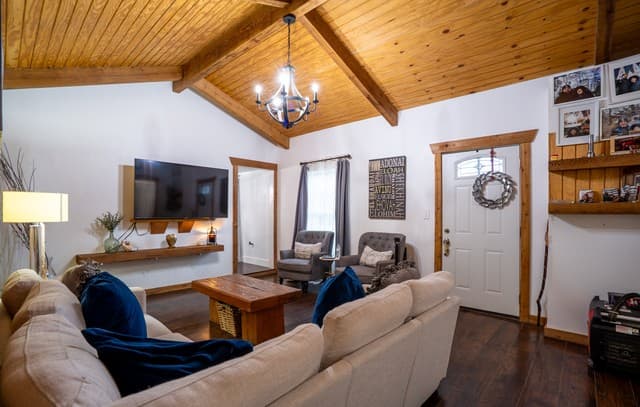 Home for sale at 1022 Linden in San Antonio, TX — photo 5