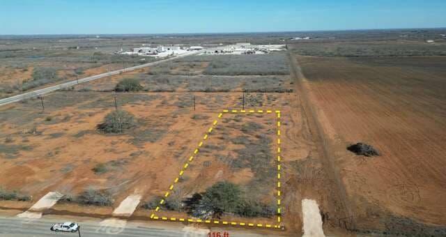 rental at 1643 County Road 422 in Pleasanton, TX — photo 4