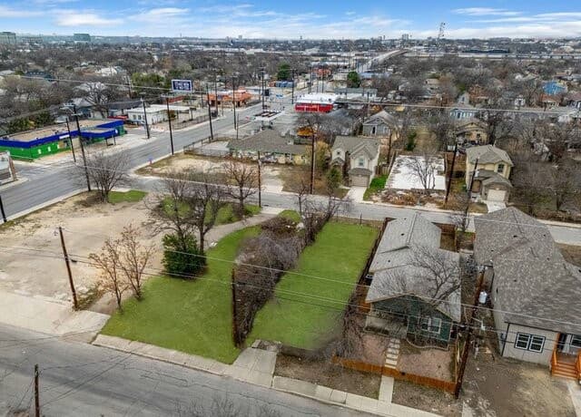 rental at 1505 Burnet St in San Antonio, TX — photo 5