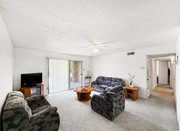 2-bedroom rental at 1819 Babcock Unit #506-E in San Antonio, TX — photo 4