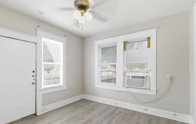 rental at 214 E Huff Ave in San Antonio, TX — photo 4