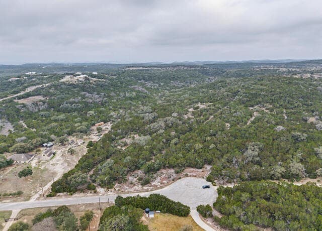 rental at 175 County Road 2765 in Mico, TX — photo 5