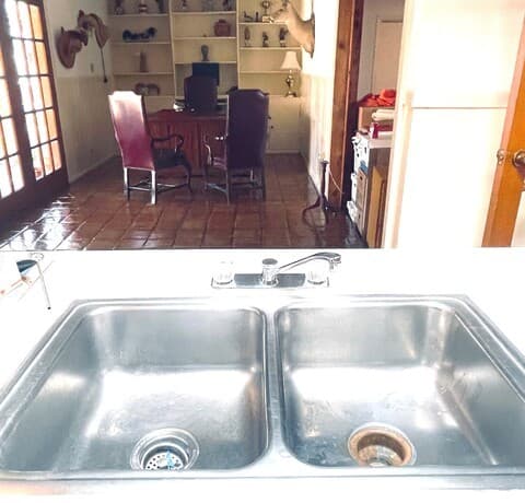 Home for sale at 102 Audrey Alene Dr. in San Antonio, TX — photo 5
