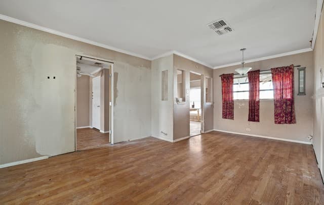 3-bedroom rental at 241 Archimedes Dr in San Antonio, TX — photo 3