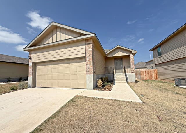 4-bedroom rental at 5131 Blind Shot in San Antonio, TX — photo 1