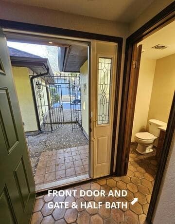 3-bedroom rental at 7 Donore SQ in San Antonio, TX — photo 5