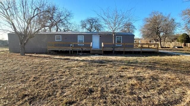 2-bedroom rental at 243 Creeks End in Floresville, TX — photo 1