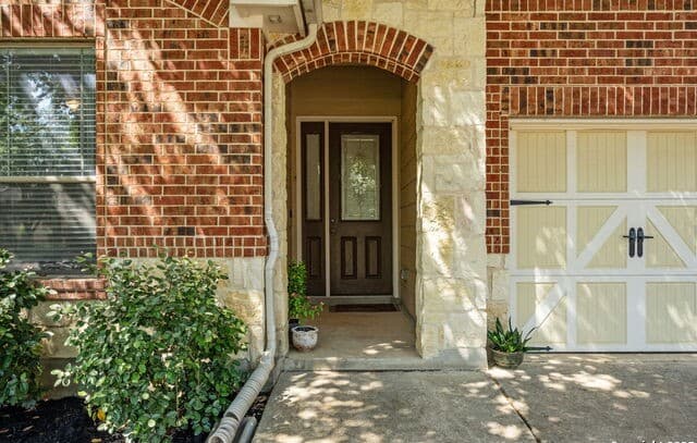 4-bedroom rental at 208 Cold River in Boerne, TX — photo 3