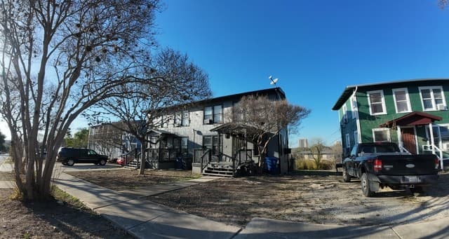 rental at 407 Natalen in San Antonio, TX — photo 2