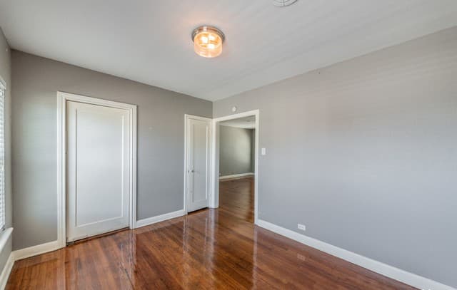 2-bedroom rental at 553 Club Dr Unit 4 in San Antonio, TX — photo 5