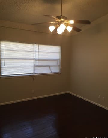 2-bedroom rental at 7923 Donore Pl Unit 16 in San Antonio, TX — photo 4
