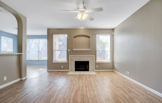 4-bedroom rental at 8615 Tioga in Helotes, TX — photo 5
