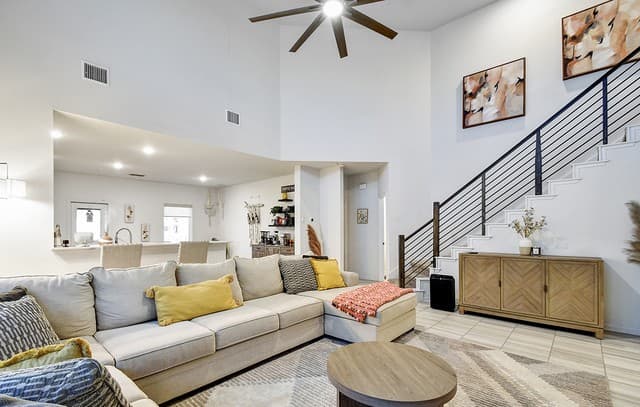4-bedroom rental at 8863 Grey Elm in Elmendorf, TX — photo 5