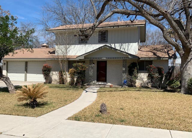 3-bedroom rental at 127 Summertime in San Antonio, TX — photo 1