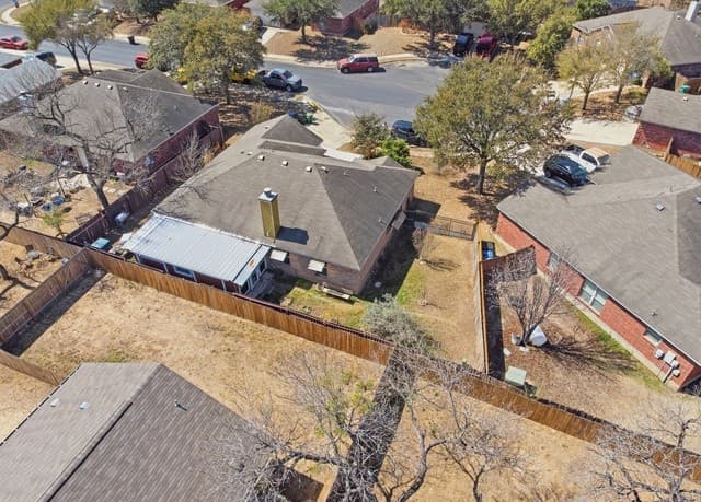 3-bedroom rental at 7410 Baja Pt in San Antonio, TX — photo 5