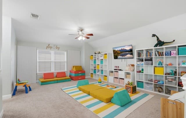 Home for sale at 229 Bee Caves in Cibolo, TX — photo 3