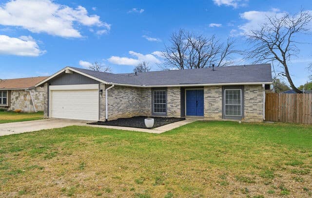 3-bedroom rental at 6926 Montgomery Dr in San Antonio, TX — photo 4