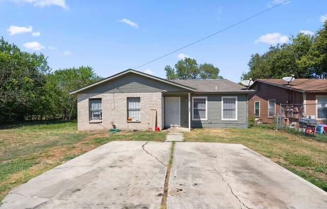 rental at 2007 E Drexel Ave in San Antonio, TX — photo 2