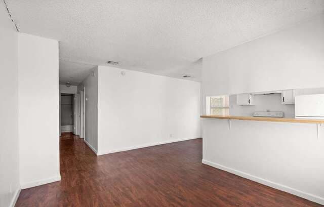 rental at 2007 E Drexel Ave in San Antonio, TX — photo 3