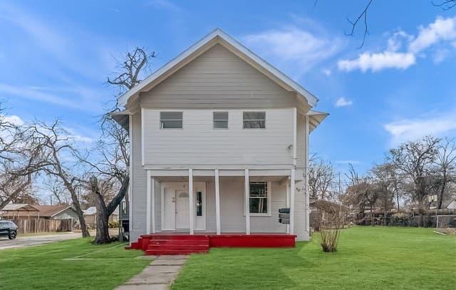 rental at 146 Fairview in San Antonio, TX — photo 1