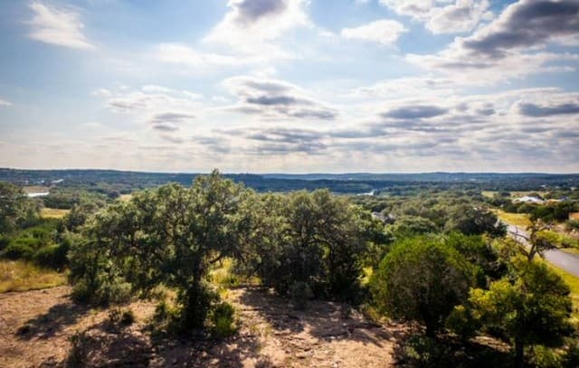 rental at 523 Rio Ridge Pkwy in Spring Branch, TX — photo 4