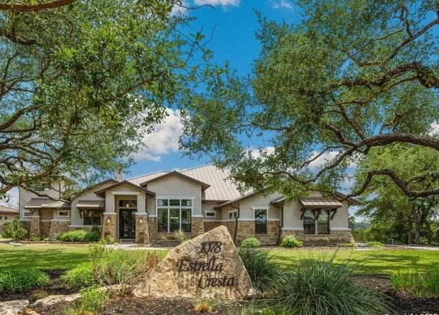 3-bedroom rental at 1078 Star Ridge in Spring Branch, TX — photo 1