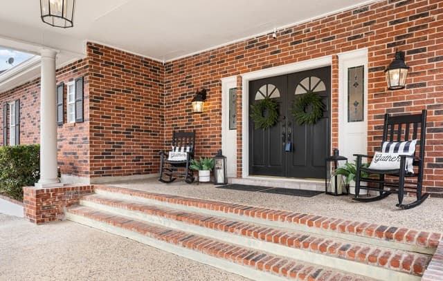4-bedroom rental at 4123 Cliff Oaks in San Antonio, TX — photo 5