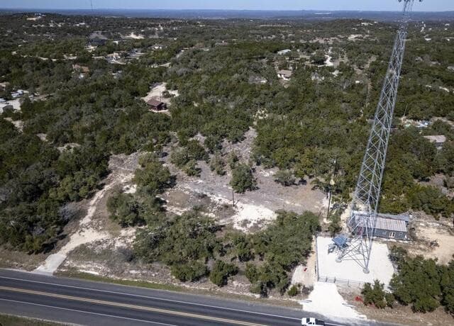 Home for sale at 15300 State Highway 46 in Spring Branch, TX — photo 4
