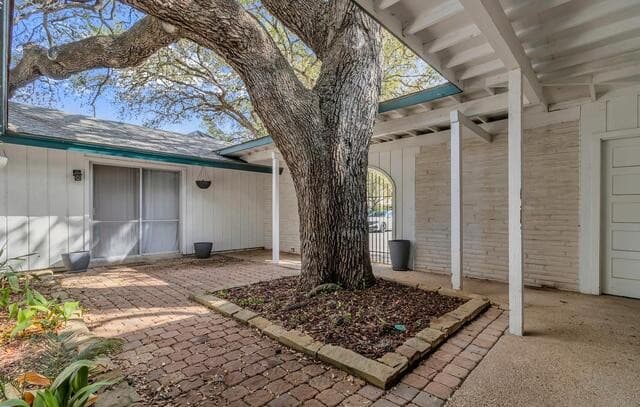 3-bedroom rental at 3315 Litchfield St in San Antonio, TX — photo 4