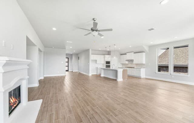 4-bedroom rental at 5223 Everly Terrace in San Antonio, TX — photo 3