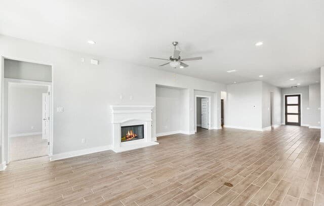 4-bedroom rental at 5223 Everly Terrace in San Antonio, TX — photo 4