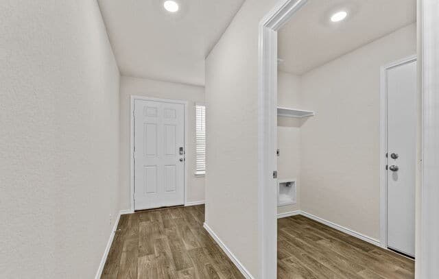 3-bedroom rental at 10729 Dazzle in San Antonio, TX — photo 3