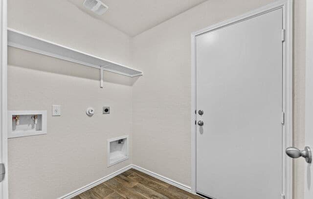 3-bedroom rental at 10729 Dazzle in San Antonio, TX — photo 4
