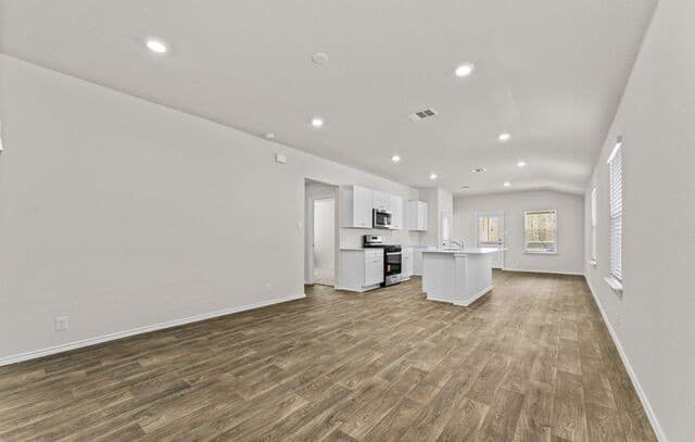 3-bedroom rental at 10729 Dazzle in San Antonio, TX — photo 5
