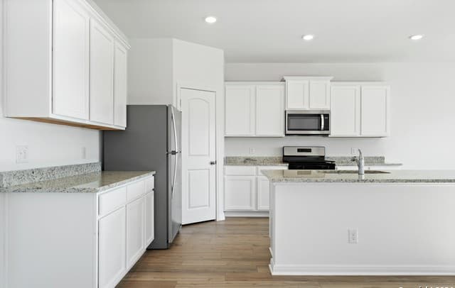 4-bedroom rental at 11910 Luckey Villa in San Antonio, TX — photo 5