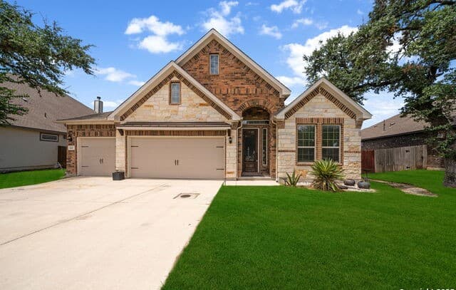 4-bedroom rental at 122 Noble Woods in Boerne, TX — photo 1