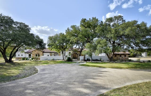 Home for sale at 202 Waterstone Pkwy in Boerne, TX — photo 3