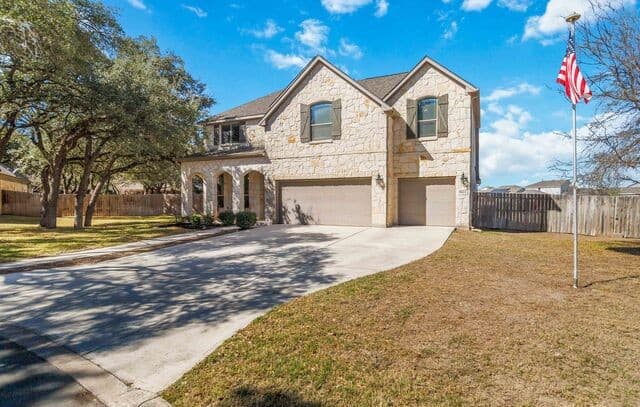 4-bedroom rental at 9611 Bow Willow in San Antonio, TX — photo 4