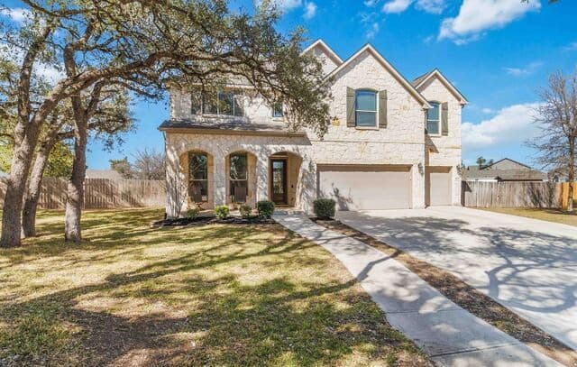 4-bedroom rental at 9611 Bow Willow in San Antonio, TX — photo 5