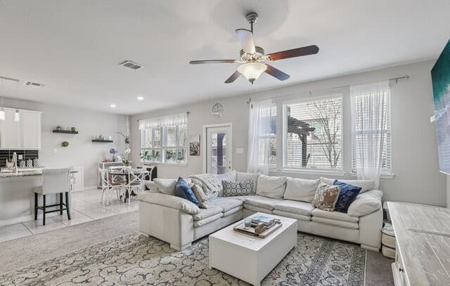 3-bedroom rental at 21530 Arroyo Frio in San Antonio, TX — photo 1